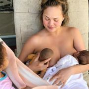 chrissy-teigen-breastfeeding-1120-instagram