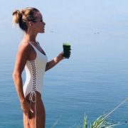 1_Amanda-Holden